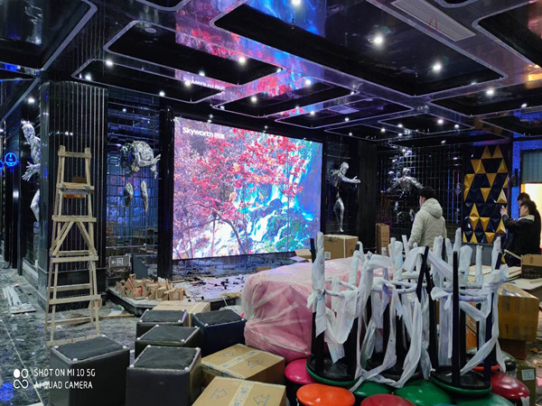 绥中室内P2.5全彩显示屏